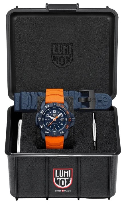 Obrázek Luminox Navy SEAL Foundation 3250 Back to the Blue Series