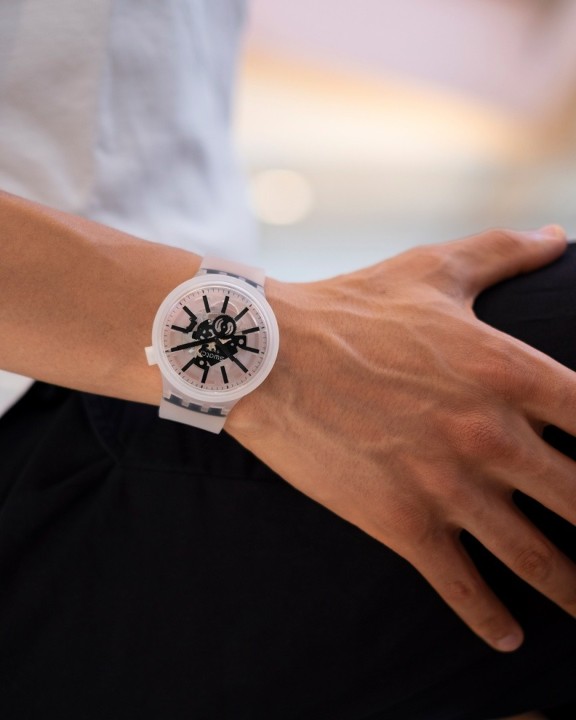 Obrázek Swatch Big Bold Blackinjelly