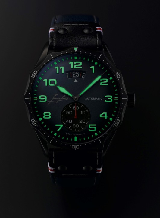 Obrázek Junghans Meister Pilot Automatic Navy Blue