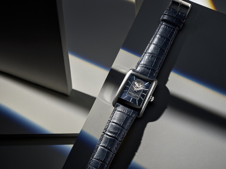 Obrázek Frederique Constant Classics Carrée Heart Beat Automatic