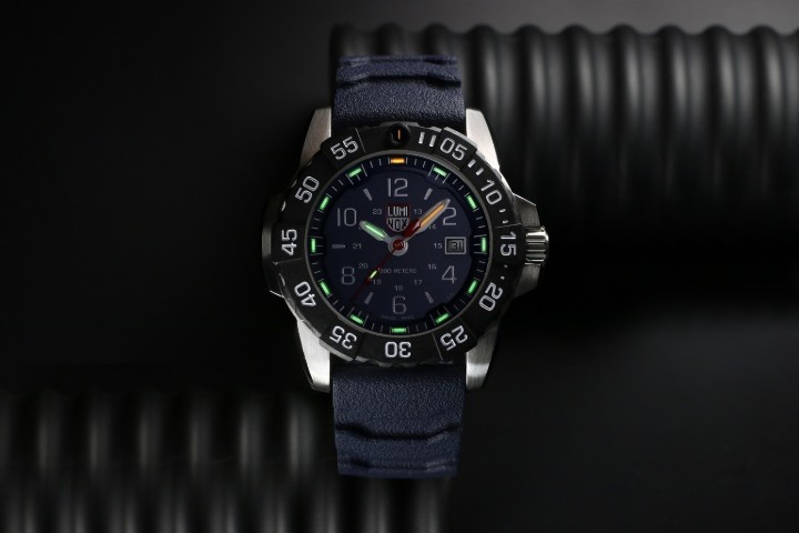 Obrázek Luminox Navy SEAL 3250 Time Date Series